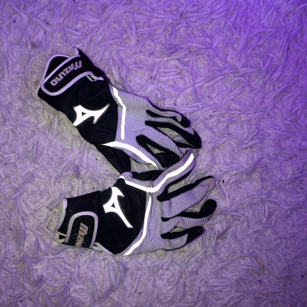 softball batting gloves